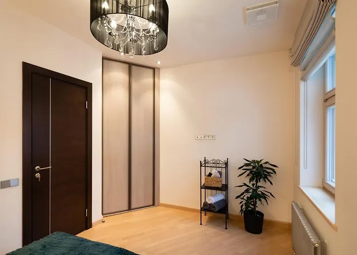 Old Riga Two Bedroom Apartment With 2 Bathrooms