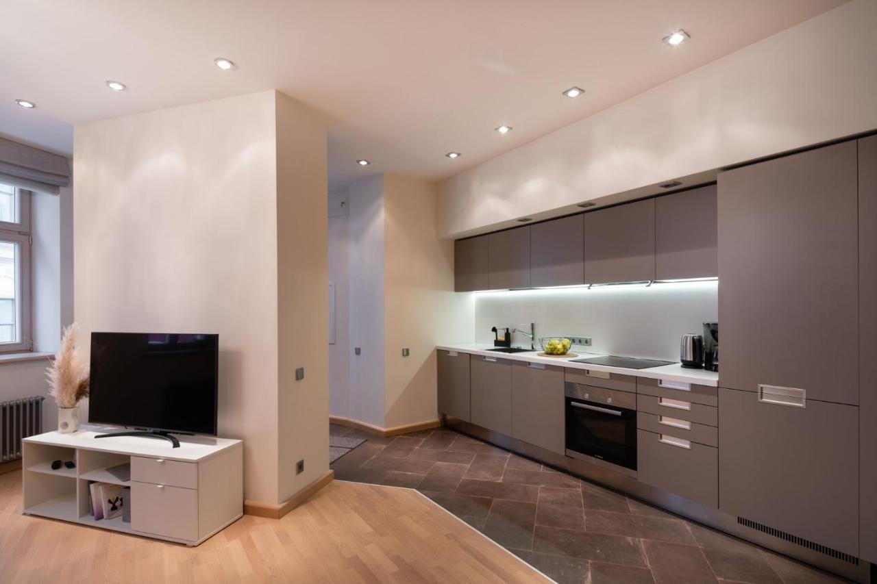 Appartement Old Two Bedroom With 2 Bathrooms *